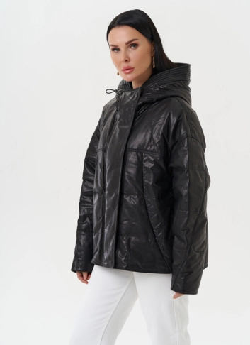 Утепленная куртка из натуральной кожи с капюшоном