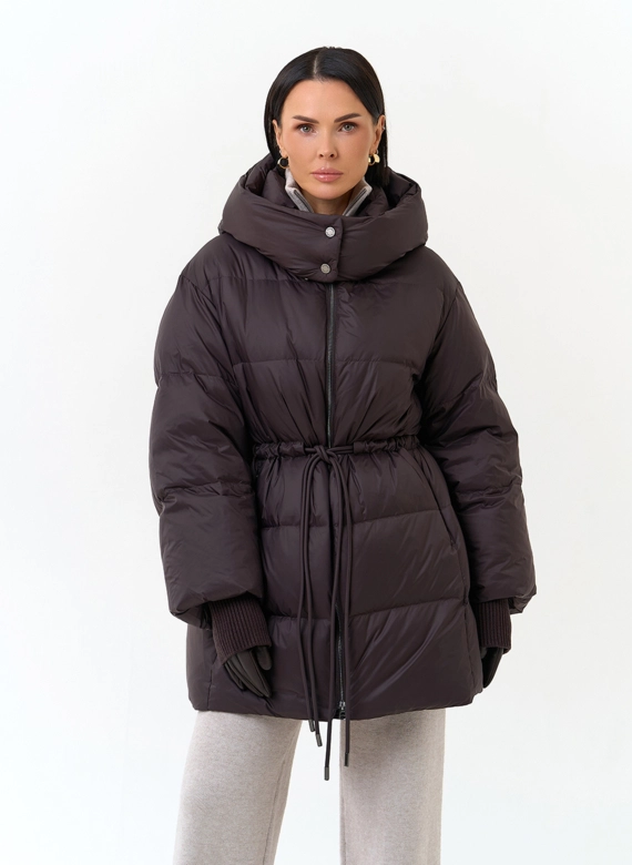 Женский пуховик с капюшоном фото
