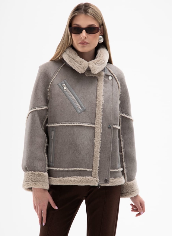 Женская короткая дубленка из эко кожи 