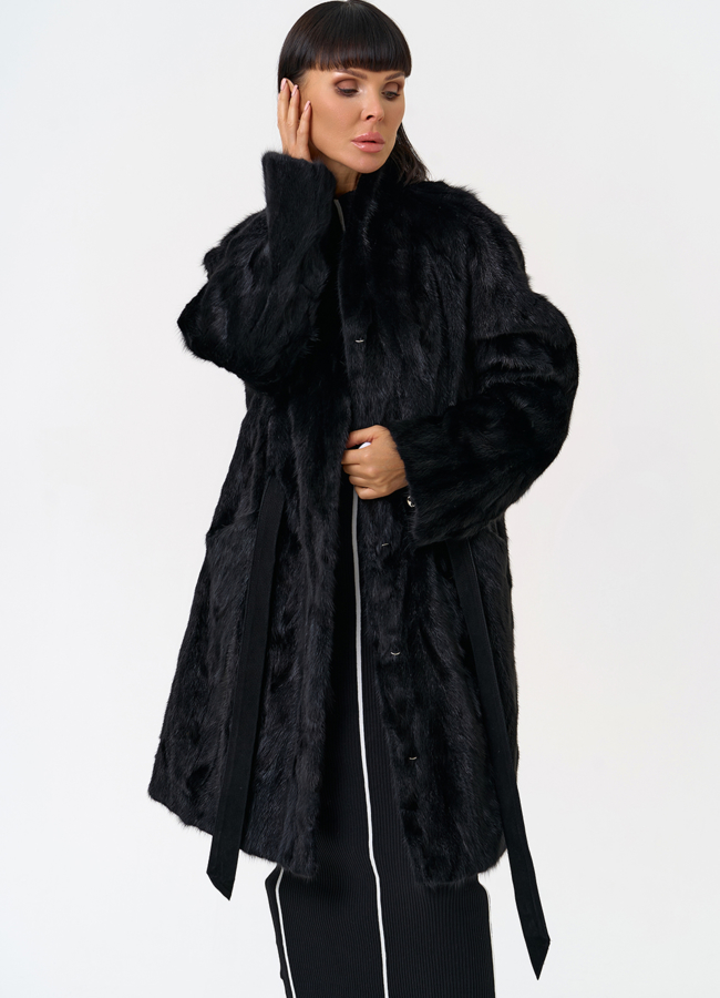 Женская шуба из меха норки в черном цвете модель № 31296 универмаг малина