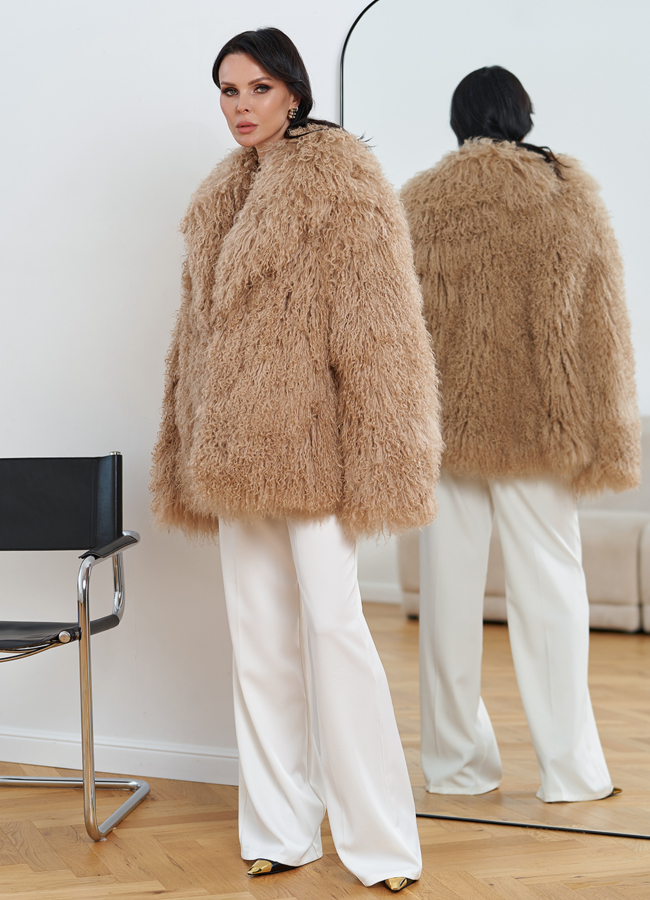 Женская шуба из меха ламы модель № 30631 в рассрочку