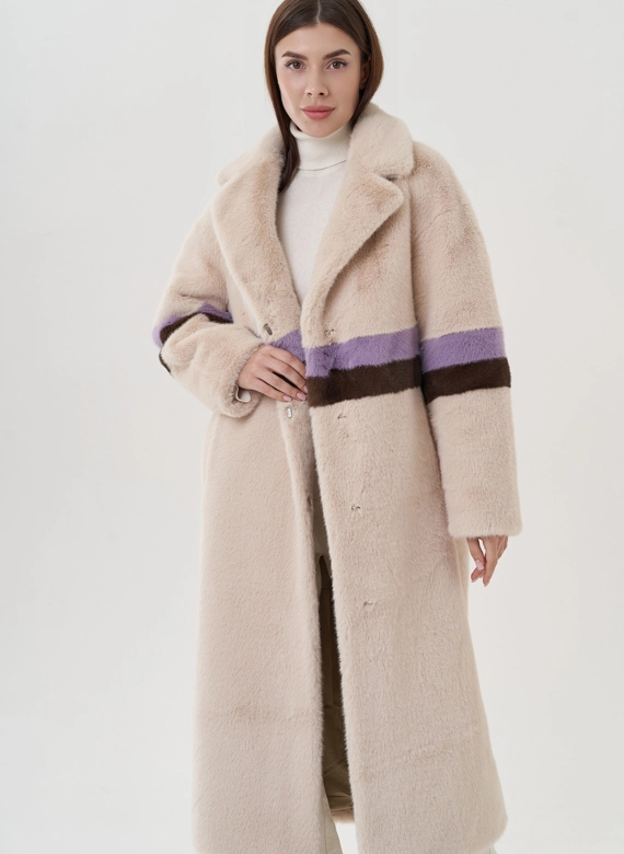 Женское пальто из эко меха 