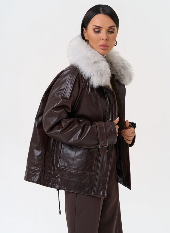 Короткий пуховик из натуральной кожи фото