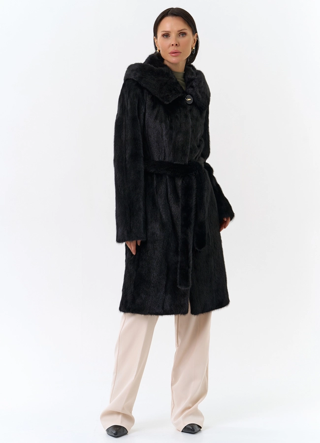 Шуба из норки черного цвета с капюшоном  модель № 26287 в кредит