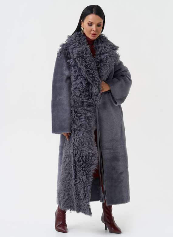 Длинная дубленка из натурального меха